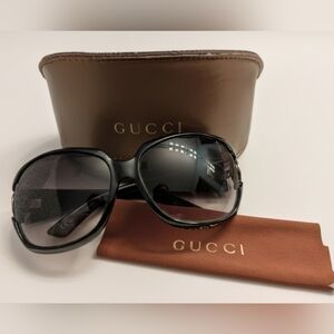 Gucci Black Sunglasses w/ Vintage Silver Logo- EUC!
